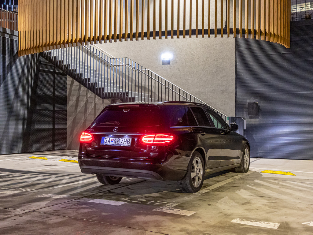 Mercedes-Benz C-Class Combi Black - Back